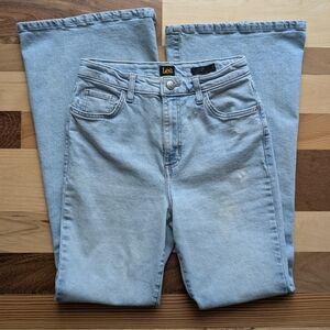 Lee jeans high rise flare light wash size 28